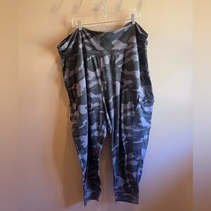 Old Navy super soft camo sweatpants.  Pockets.  Very roomy and comfy!